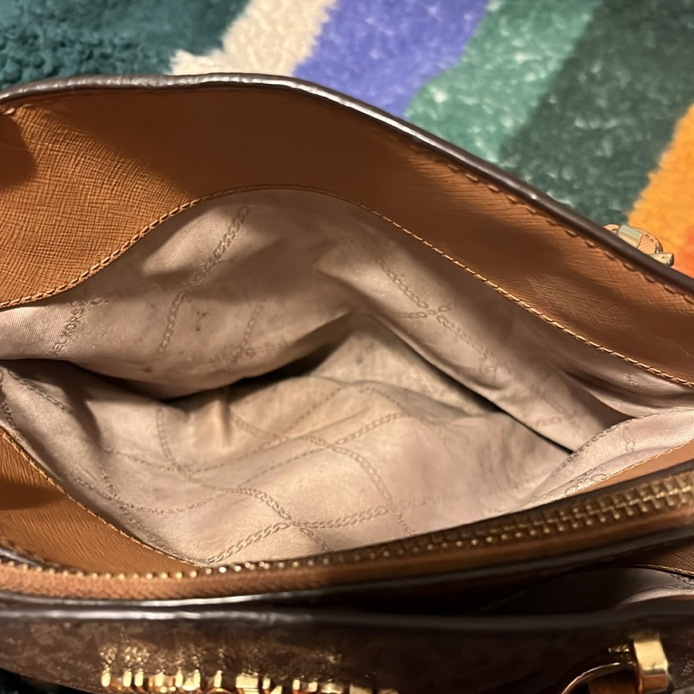NEEDS WORK, Michael Kors Bag with Detachable Crossbody Strap and Dust Bag - Picture 7 of 15